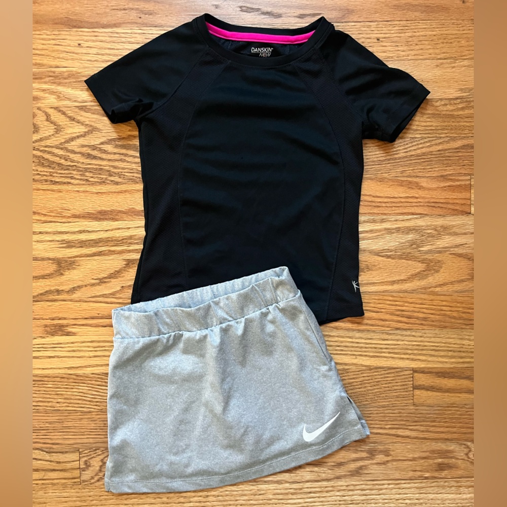 Nike Gray Athletic Skirt and Danskin Top Girls Sz 4/5